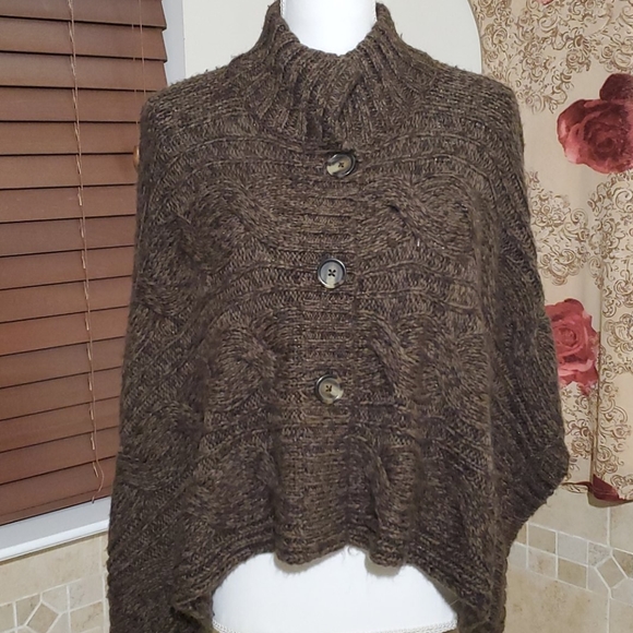 Collared Knit Poncho - Picture 1 of 8